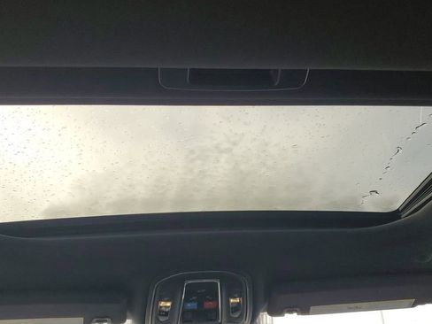 New 2025 Jeep Grand Cherokee Altitude image 14