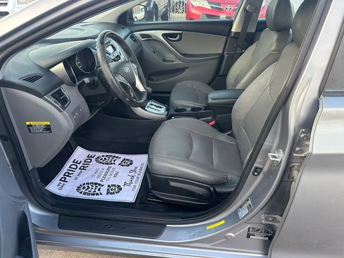 Used 2012 Hyundai Elantra Limited image 3