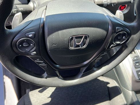 Used 2023 Honda Ridgeline Sport image 14