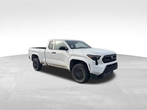 Used 2025 Toyota Tacoma SR w/ SR Upgrade Package image 7