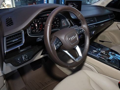 Used 2019 Audi Q7 3.0T Premium Plus AWD/4WD image 28