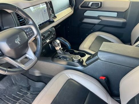 Used 2023 Ford Bronco Wildtrak AWD/4WD image 10