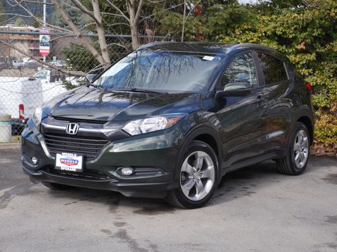 Used 2017 Honda HR-V EX-L image 2