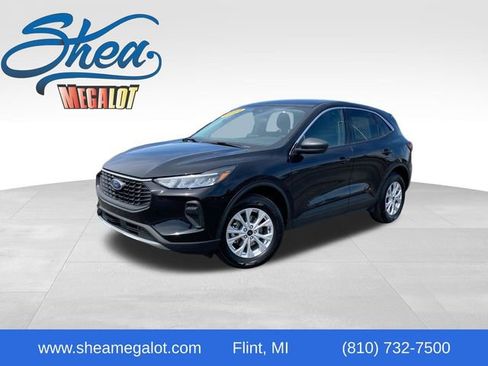 Used 2024 Ford Escape Active image 1