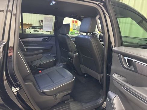 Used 2025 Buick Enclave Sport Touring image 15