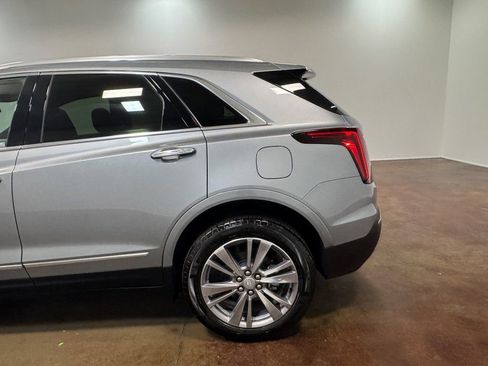 Used 2025 Cadillac XT5 Premium Luxury image 35
