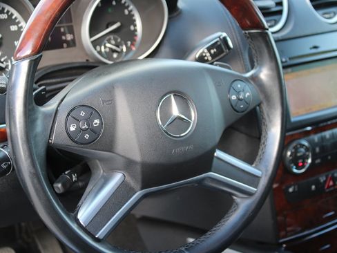 Used 2012 Mercedes-Benz GL 450 4MATIC image 33