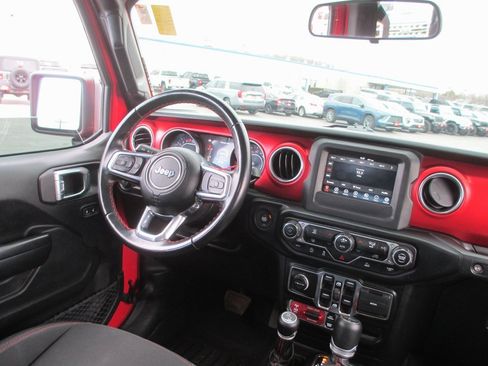 Used 2021 Jeep Wrangler Unlimited Rubicon image 17