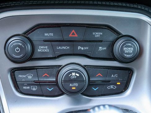 Used 2022 Dodge Challenger R/T Scat Pack RWD image 17