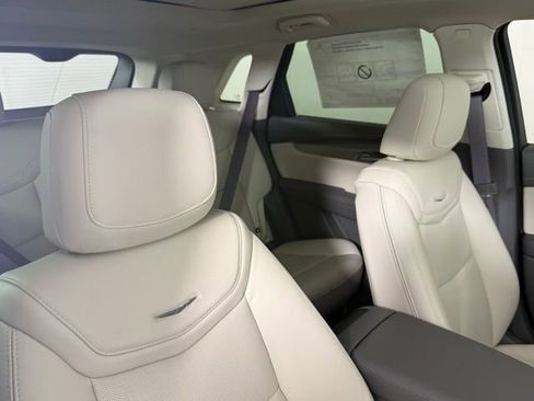 New 2025 Cadillac XT5 Premium Luxury image 31