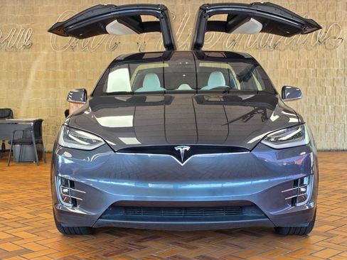 Used 2021 Tesla Model X Performance AWD/4WD image 3