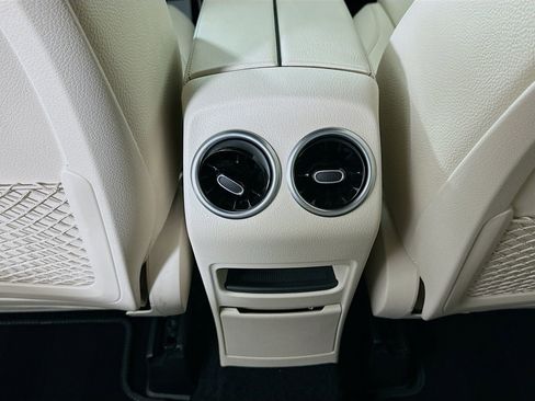 Certified 2025 Mercedes-Benz GLB 250 4MATIC image 27