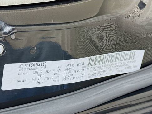 Used 2016 Chrysler Town & Country Touring w/ Driver Convenience Group image 34