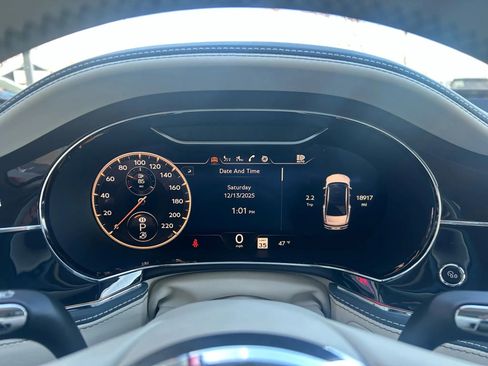 Used 2021 Bentley Flying Spur W12 image 5