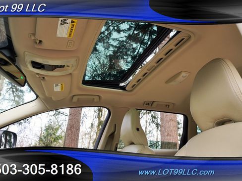 Used 2010 Volvo XC70 T6 image 3