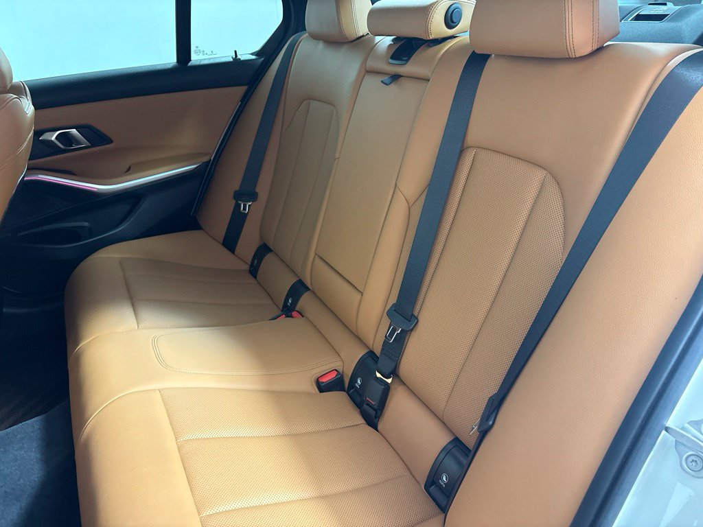 Certified 2024 BMW 330i Sedan w/ Convenience Package RWD image 28