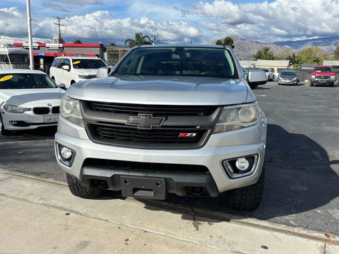 Used 2017 Chevrolet Colorado Z71 image 3