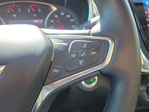 Used 2024 Chevrolet Equinox Premier FWD image 19
