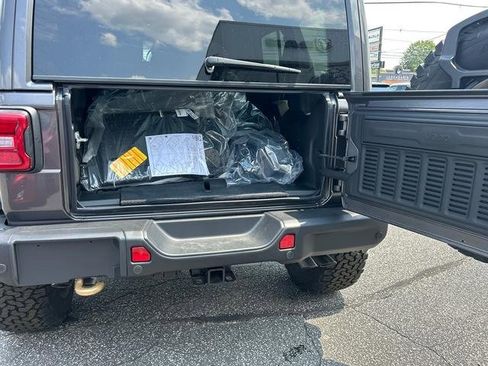 New 2025 Jeep Wrangler Unlimited Rubicon 392 image 26