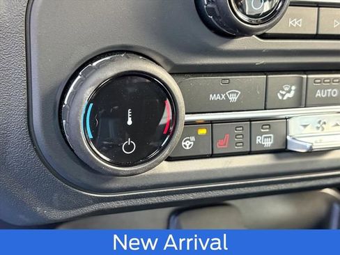 Used 2022 Ford Bronco Badlands image 14