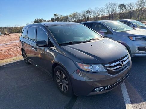 Used 2016 Honda Odyssey Touring image 2