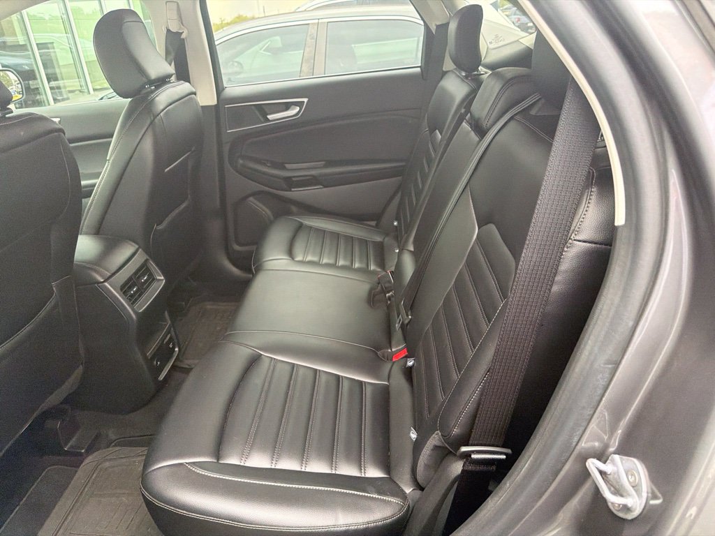Used 2024 Ford Edge SEL w/ Convenience Package AWD/4WD image 9