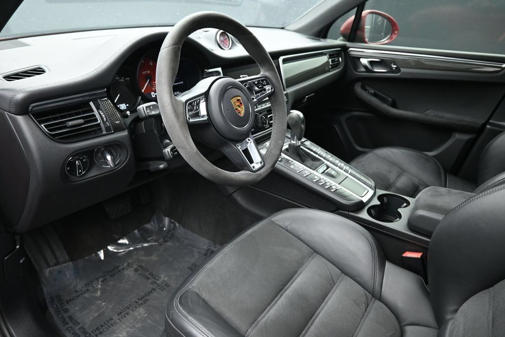 Used 2021 Porsche Macan GTS w/ Sport Chrono Package AWD/4WD image 13