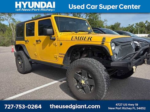 Used 2015 Jeep Wrangler Unlimited Sport w/ Connectivity Group image 4