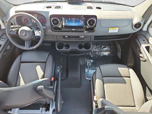 New 2026 Mercedes-Benz Sprinter 2500 image 14