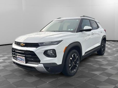 Used 2023 Chevrolet TrailBlazer LT w/ Convenience Package AWD/4WD image 1