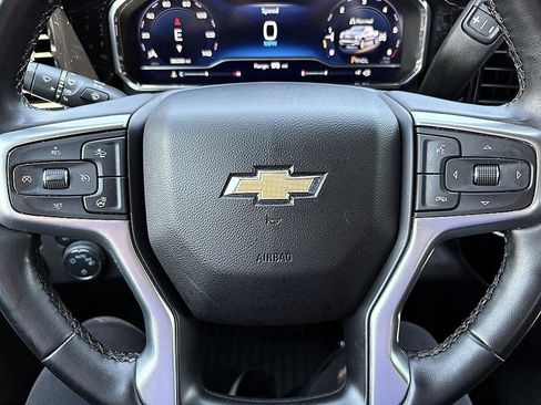 Used 2023 Chevrolet Silverado 1500 LT AWD/4WD image 17