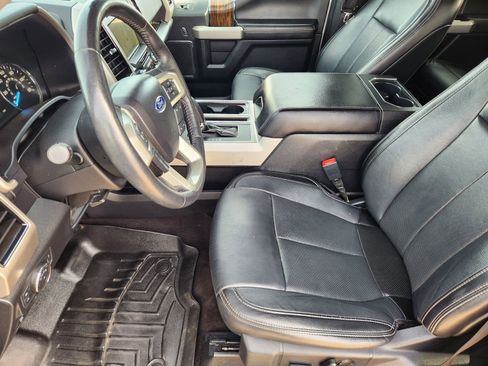 Used 2020 Ford F150 Lariat image 15