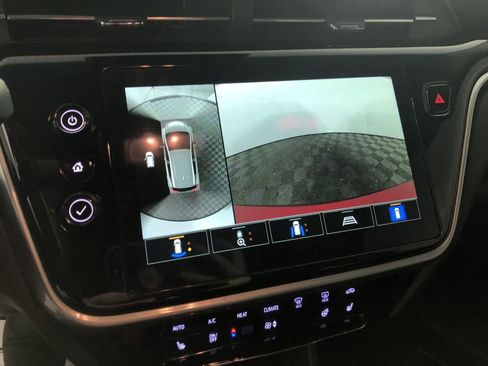 Used 2023 Chevrolet Bolt LT w/ Infotainment Package image 17