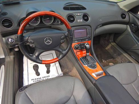 Used 2005 Mercedes-Benz SL 500 image 16