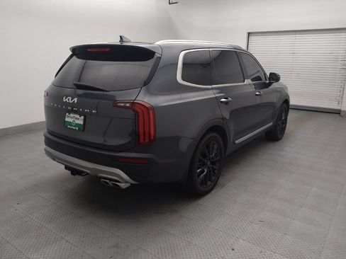 Used 2022 Kia Telluride SX w/ Towing Package FWD image 9