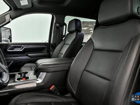 Used 2025 Chevrolet Silverado 2500 LTZ w/ LTZ Premium Package image 14