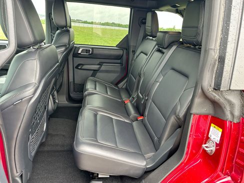 Used 2025 Ford Bronco Badlands AWD/4WD image 22