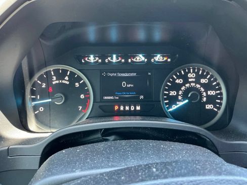 Used 2018 Ford F150 XLT w/ Equipment Group 302A Luxury AWD/4WD image 13