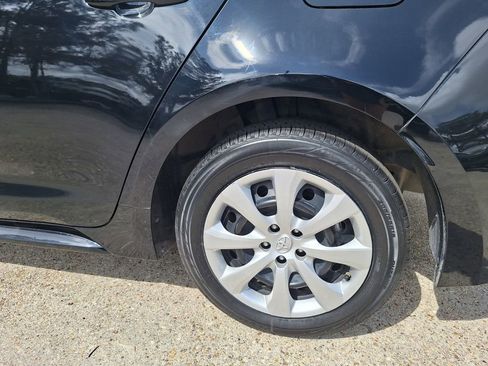 Used 2023 Toyota Corolla LE FWD image 24