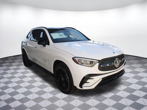 Used 2026 Mercedes-Benz GLC 300 image 7