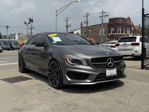 Used 2014 Mercedes-Benz CLA 250 4MATIC w/ Edition 1 Package image 3