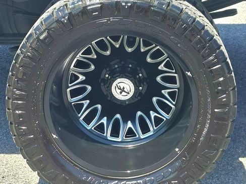 Used 2018 RAM 3500 SLT AWD/4WD image 34