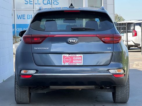 Used 2020 Kia Sportage EX w/ EX Technology Package image 8