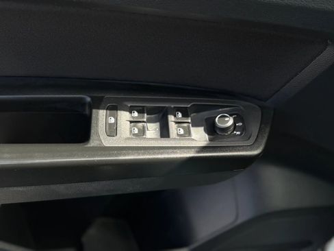 Used 2018 Volkswagen Atlas S FWD image 22