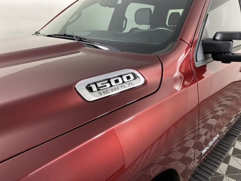 Used 2019 RAM 1500 Big Horn AWD/4WD image 10