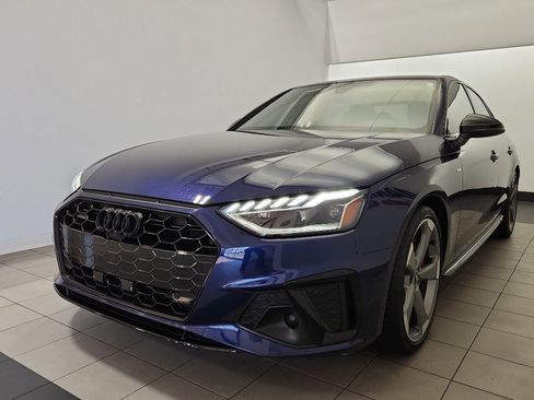 Used 2023 Audi A4 2.0T Premium Plus w/ Premium Plus Package image 2