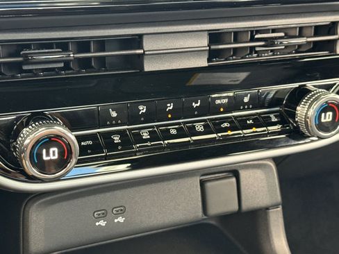 Used 2024 Honda Prologue Touring image 18