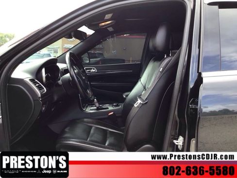 Used 2020 Jeep Grand Cherokee Limited AWD/4WD image 10