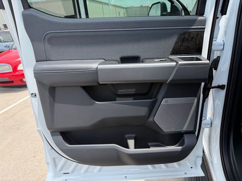 New 2025 Ford F350 Lariat w/ Lariat Ultimate Package image 14