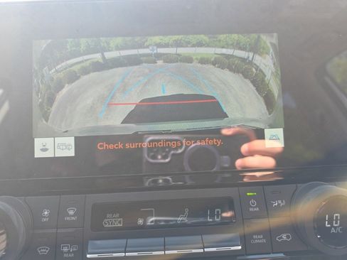 Used 2024 Toyota Grand Highlander XLE image 29